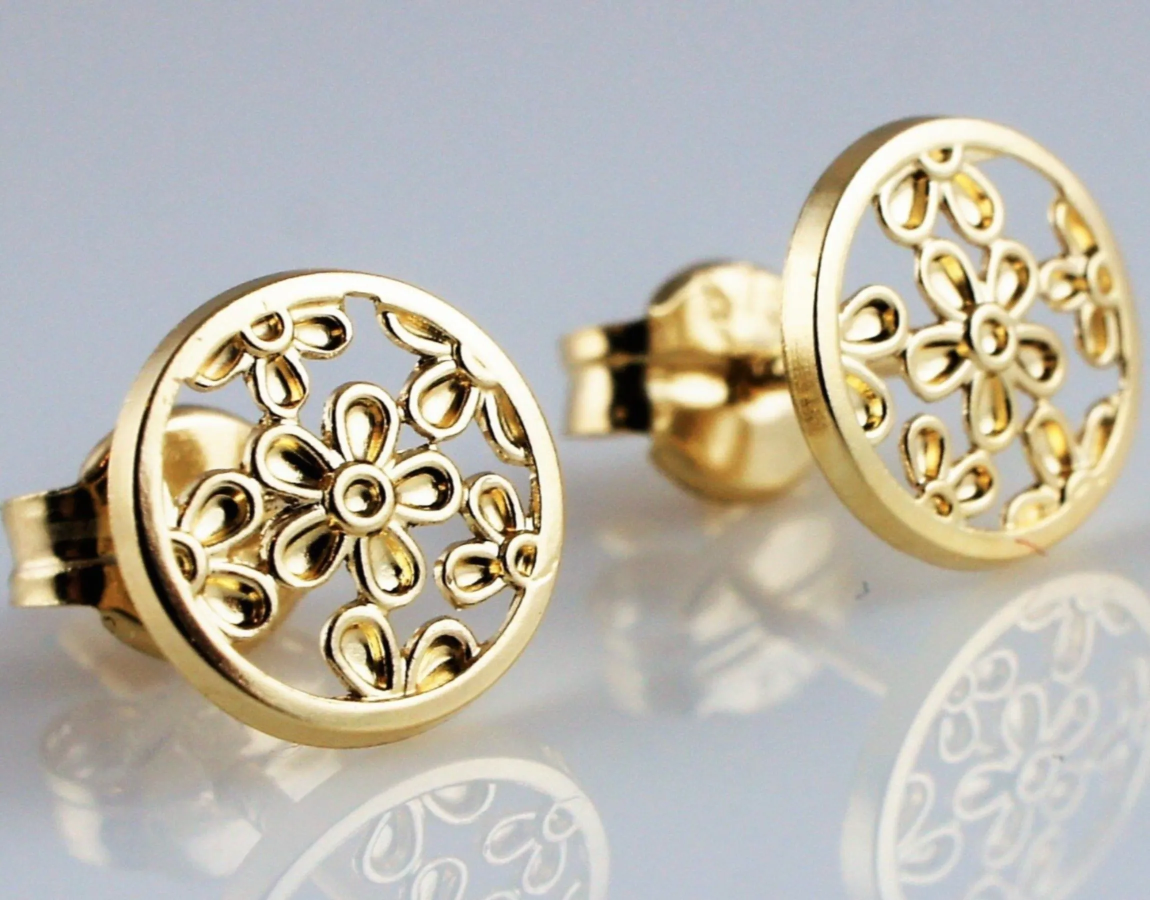 9ct Yellow Gold Filigree Round Stud Earrings