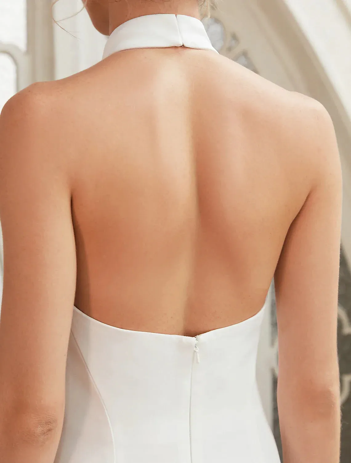 Bridal Shower Casual Open Back Wedding Dresses Court Train Sheath / Column Regular Straps Halter Satin With Pleats Bridal Gowns