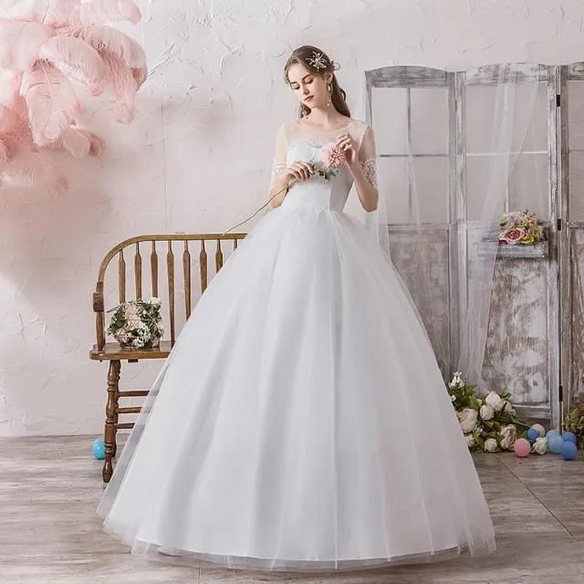 Classic O Neck Half Sleeve Wedding Dress