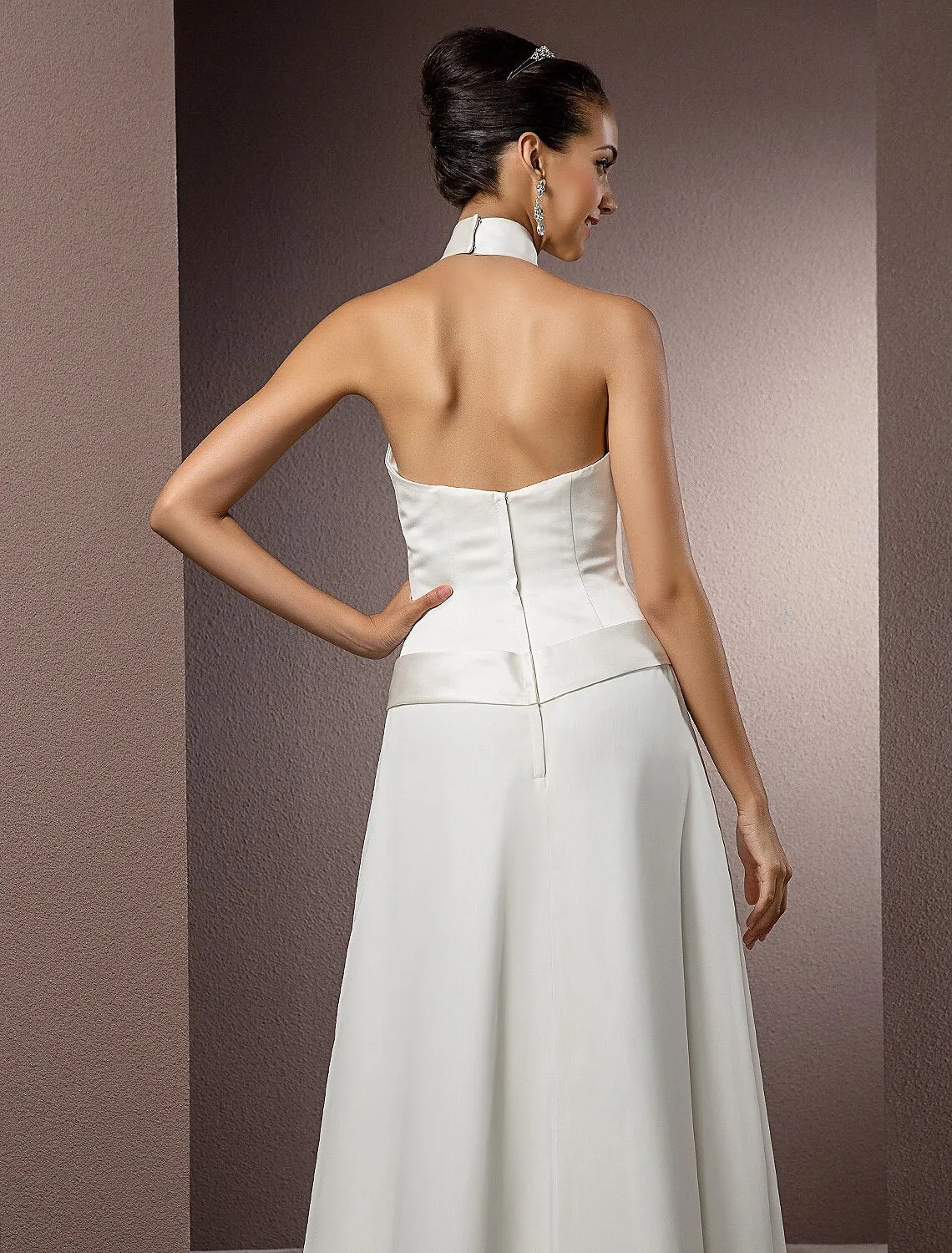 Hall Wedding Dresses Sheath / Column Halter Sleeveless Floor Length Satin Bridal Gowns With Sash / Ribbon 2023 Summer Wedding Party,