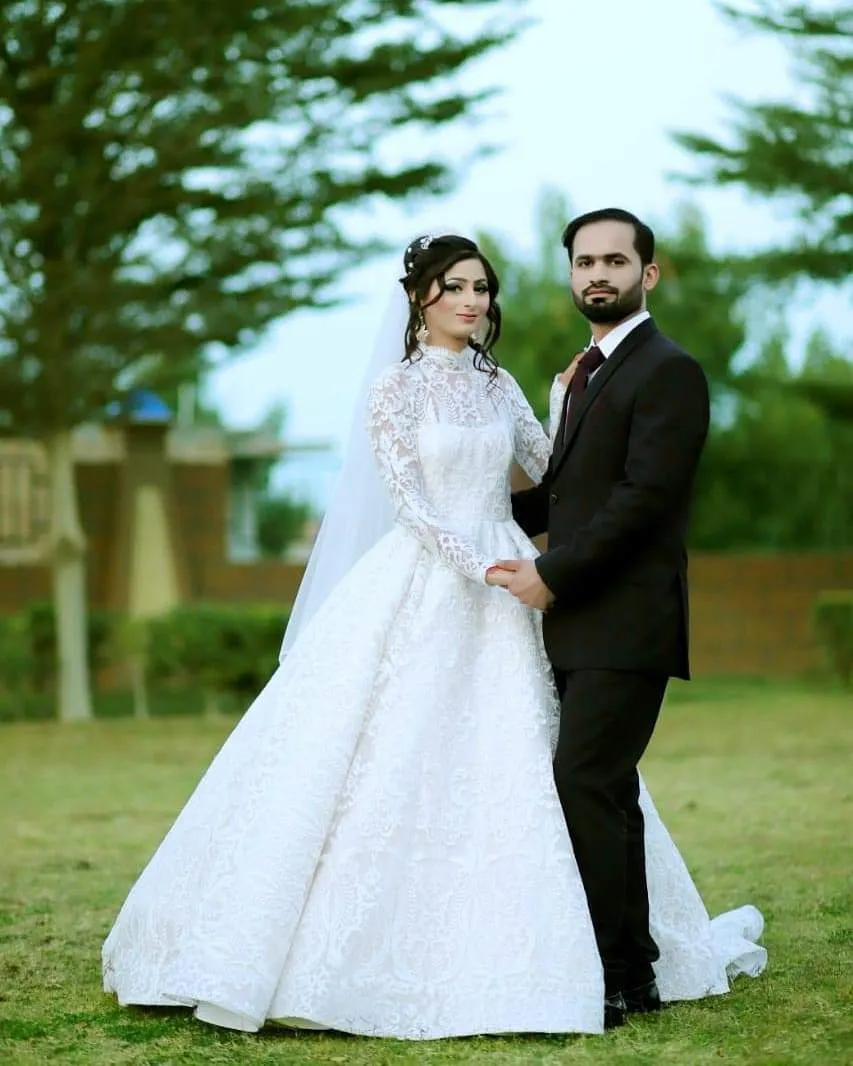 Wedding ball gown dress with lace